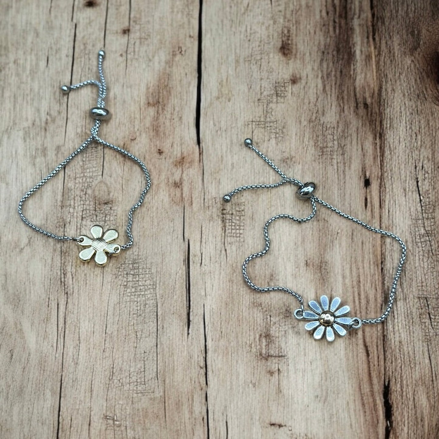Adjustable Bracelet - Daisy - Velora