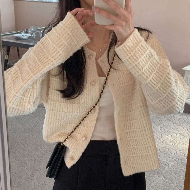 Round Neck Texture Woven Design Loose Long Sleeve Short Knitted Sweater - Velora