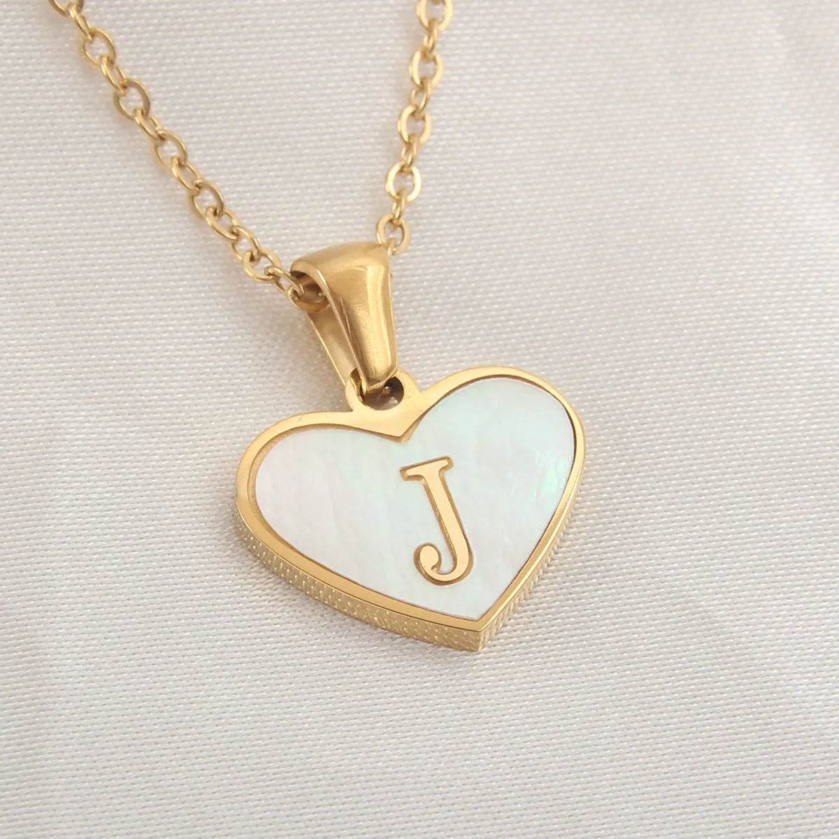 26 Letter Heart-shaped Necklace White Shell Love Clavicle Chain Fashion Personalized Necklace For Women Jewelry Valentine's Day - Velora
