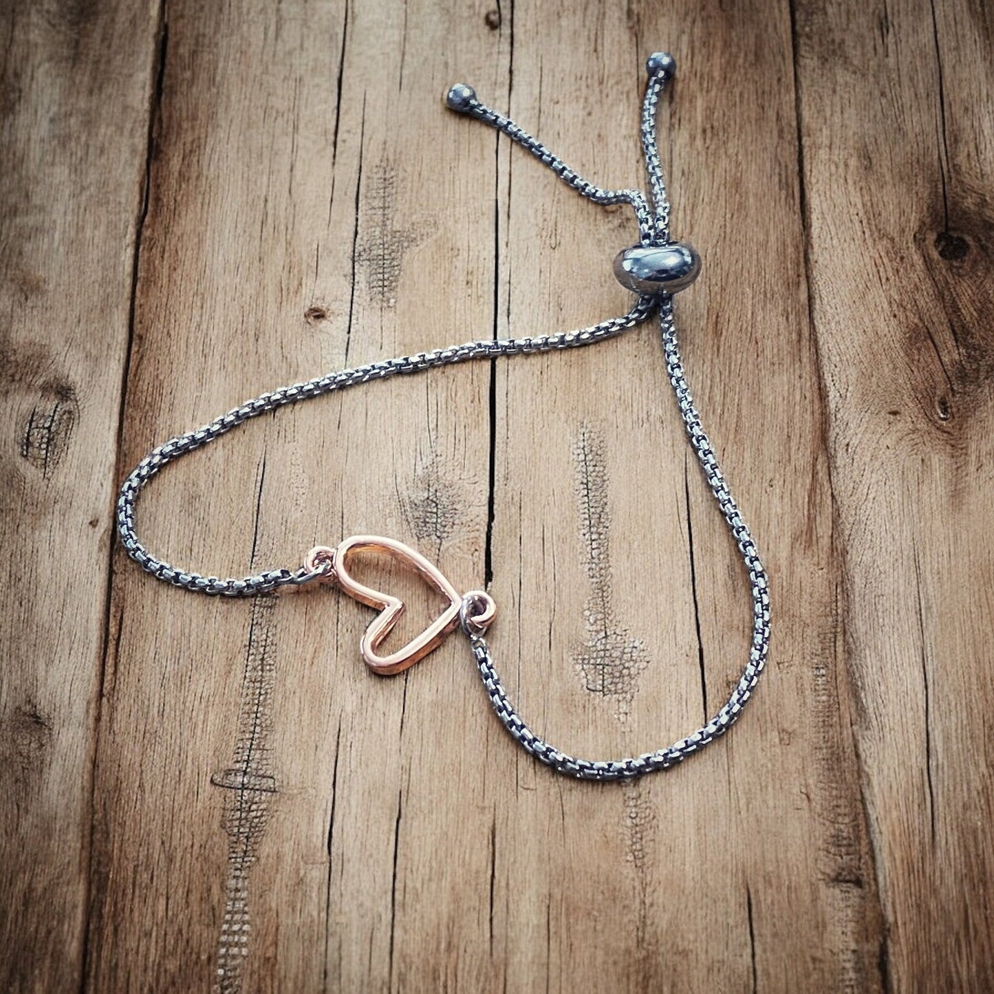 Adjustable Bracelet - Open Heart - Velora