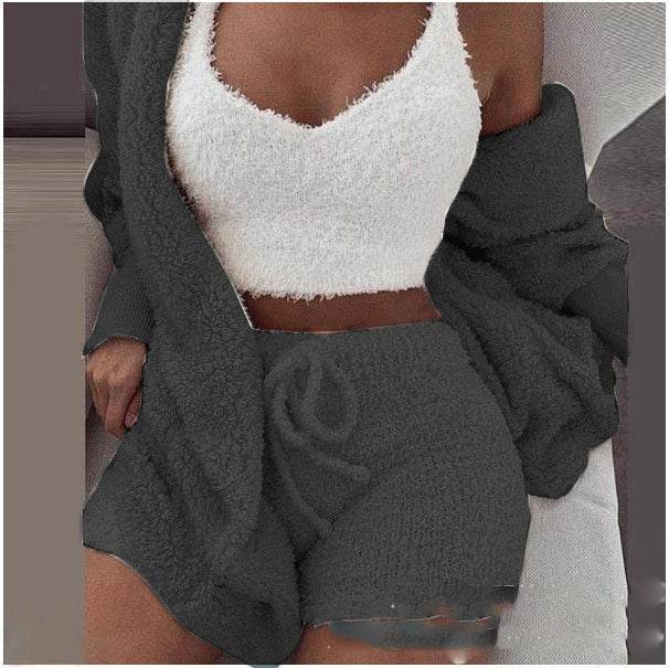 3 Pieces Of Fashionable Ladies Plush Home Clothes - Velora