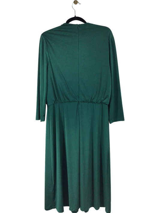 LONDON TIMES Women Maxi Dresses Regular fit in Green - 16 - Velora