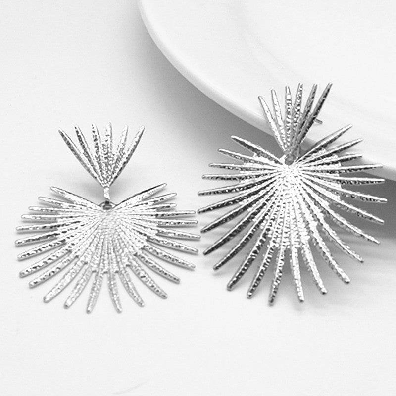 Geometric Metal Fan-Shaped Exaggerated Earrings - Velora