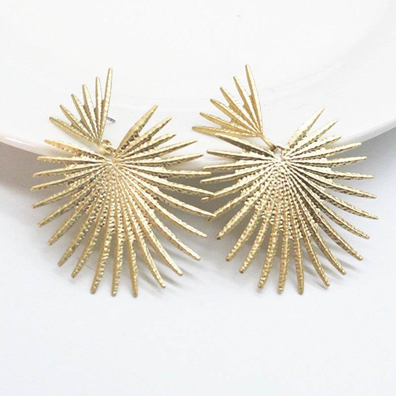 Geometric Metal Fan-Shaped Exaggerated Earrings - Velora