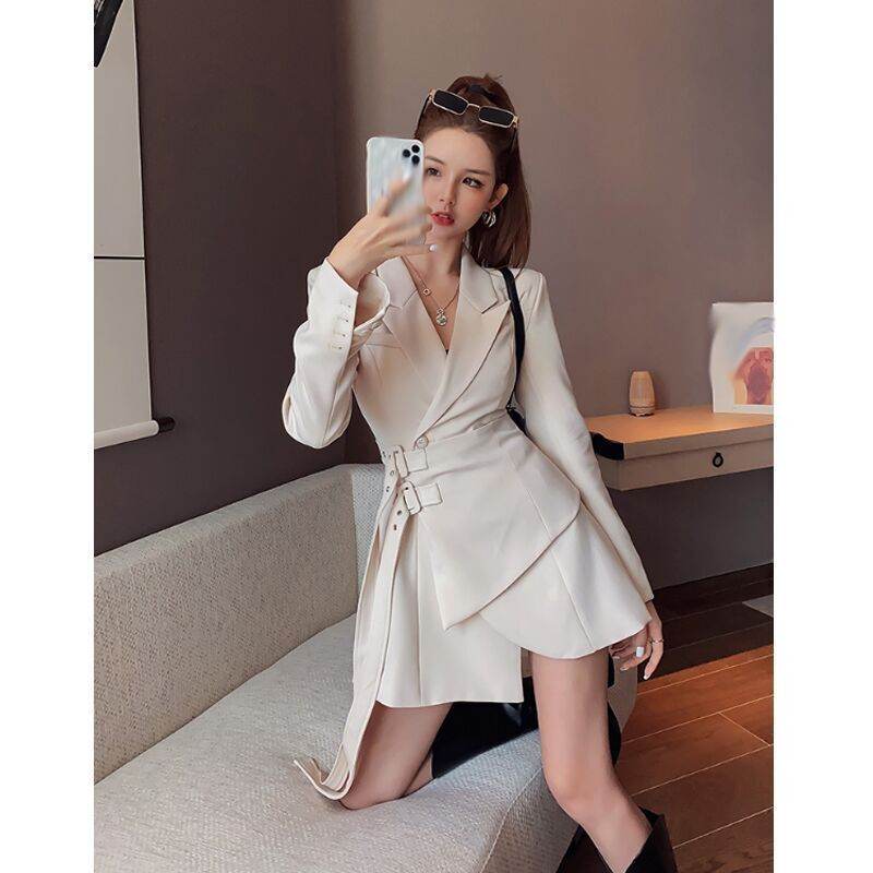 Elegant Blazer Dress Mini flared V-neck Dress - Velora