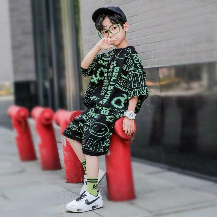 Short-sleeved Middle-aged Boys' Western Style Children's Clothing - Velora