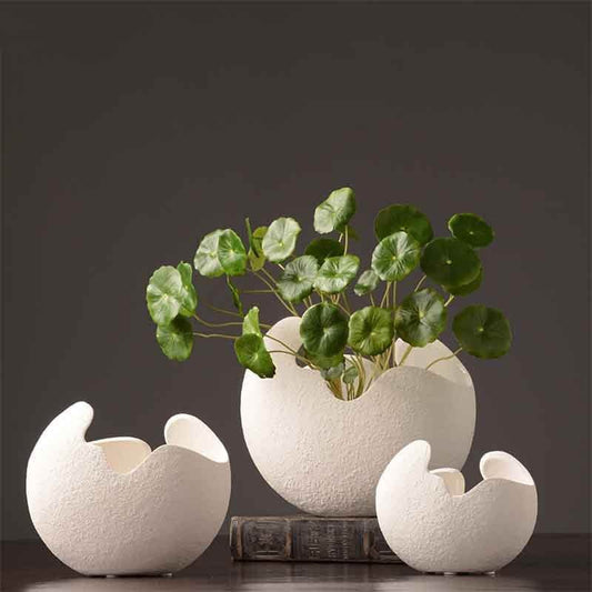 Simple white ceramic vase decoration - Velora