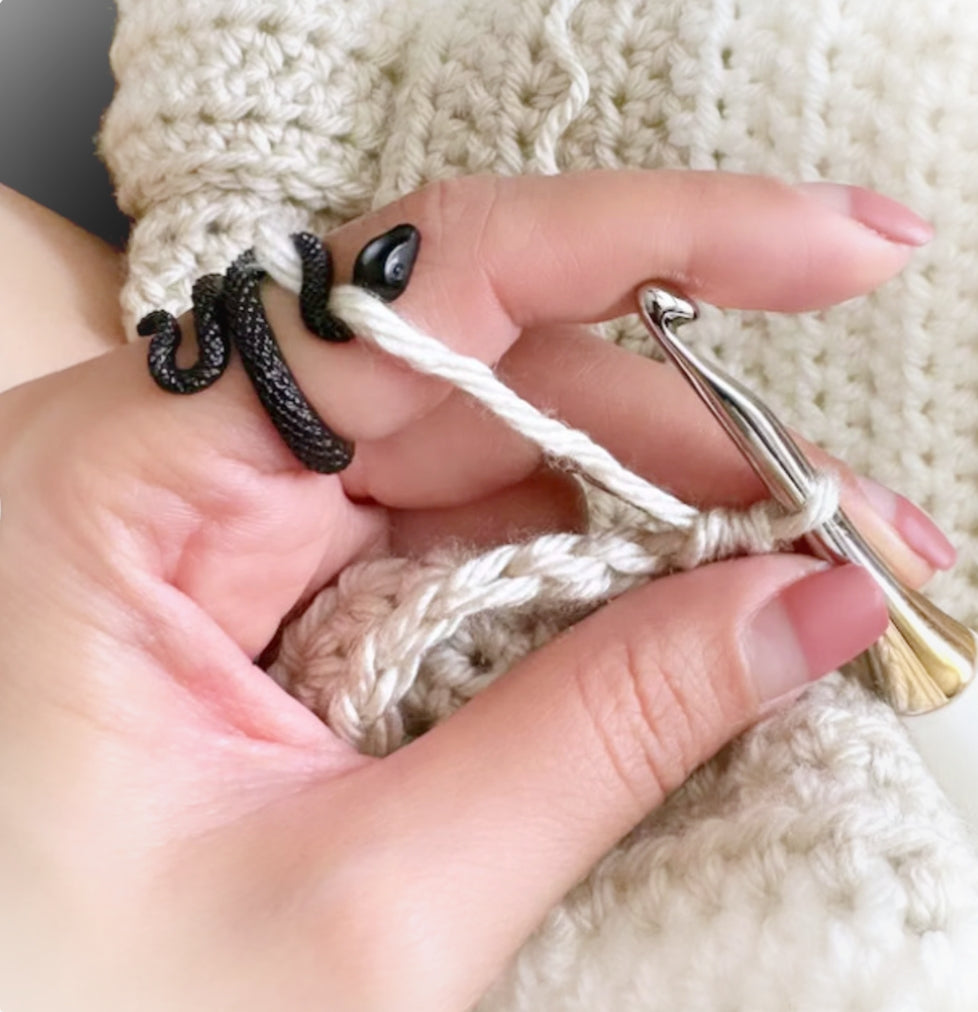 Black Snake Ring - Velora