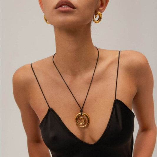 Romilly Spiral Pendant - Velora