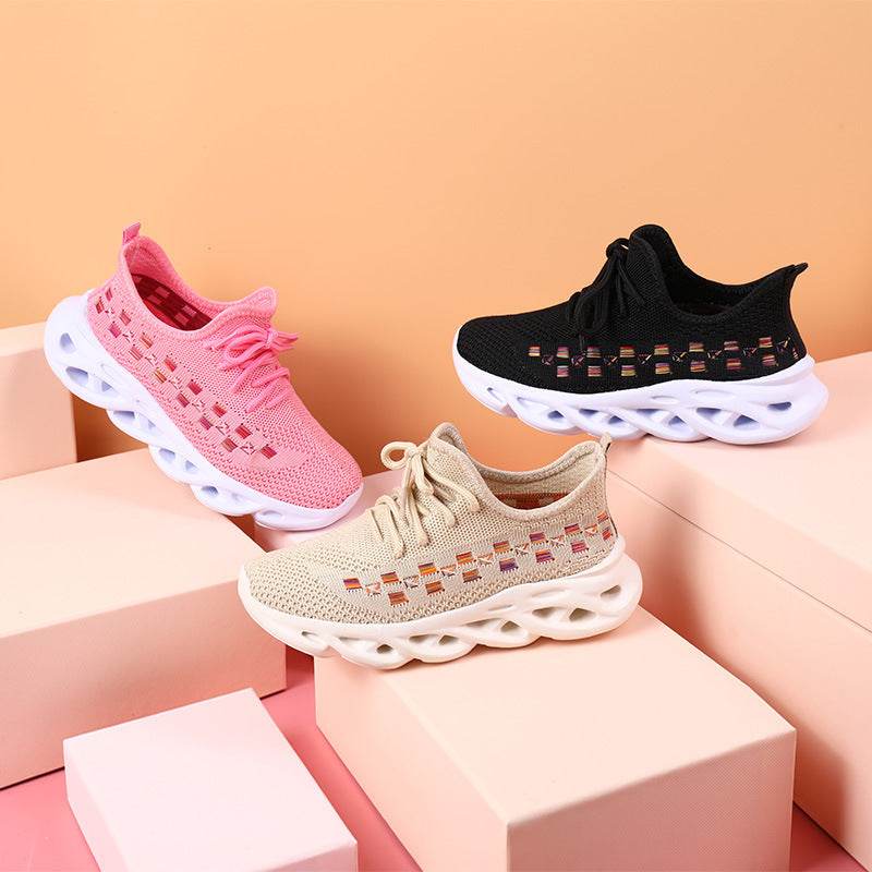 Girls' sports shoes with mesh - Velora