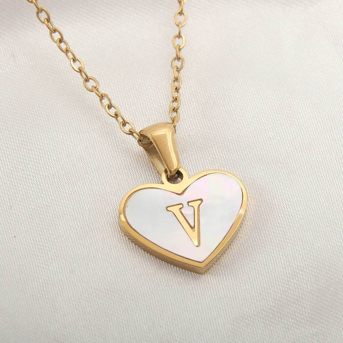 26 Letter Heart-shaped Necklace White Shell Love Clavicle Chain Fashion Personalized Necklace For Women Jewelry Valentine's Day - Velora
