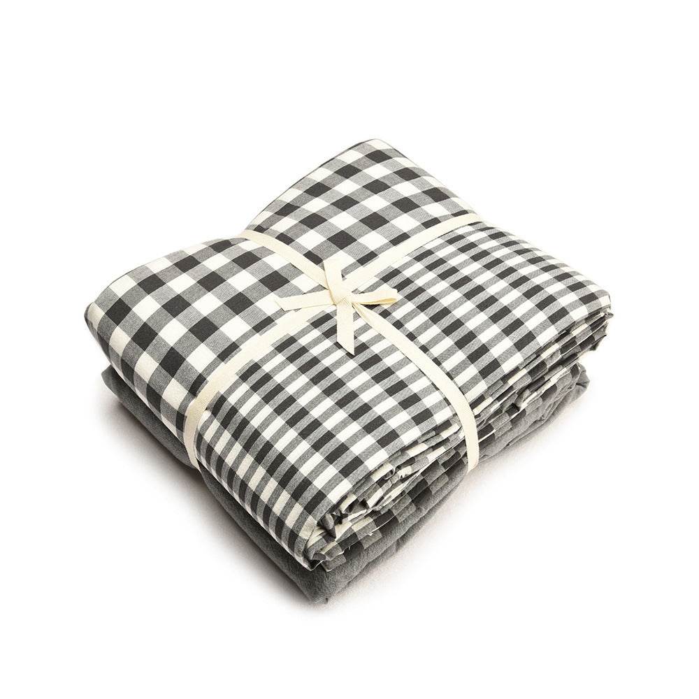 four sets of bedding - Velora