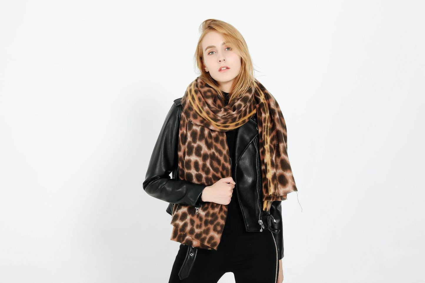 Leopard-print cashmere women's scarf shawl - Velora