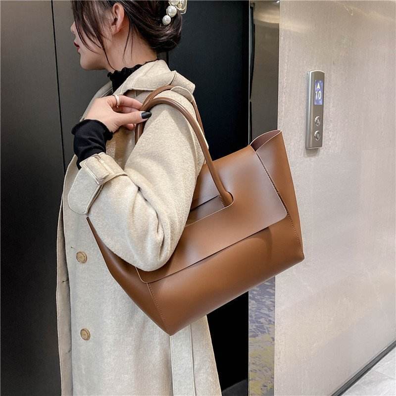 Fashion Women Shoulder Bags Large Capacity Handbags Simple Retro Tote Bags Solid Color Famous Brand High Quality Bags - Velora