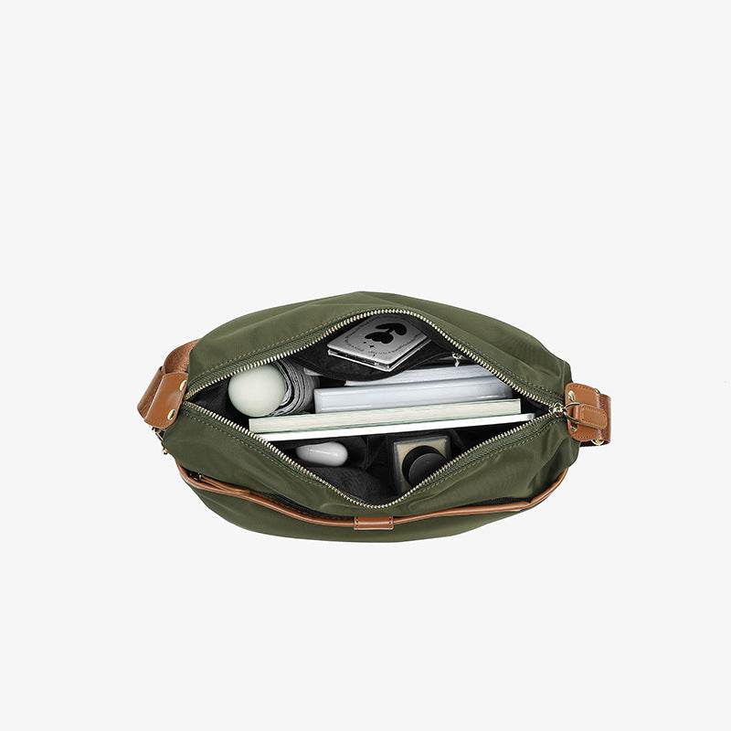 Autumn Contrast Color Minimalist Fashionable Large Capacity Lightweight Quick-dry Casual Shoulder Bag - Velora