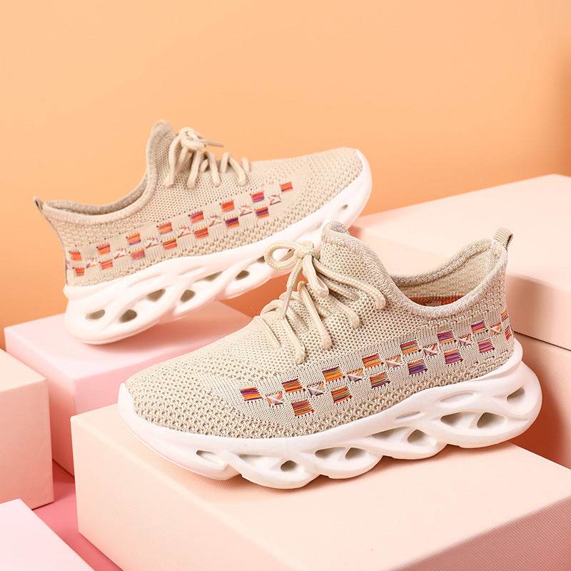 Girls' sports shoes with mesh - Velora