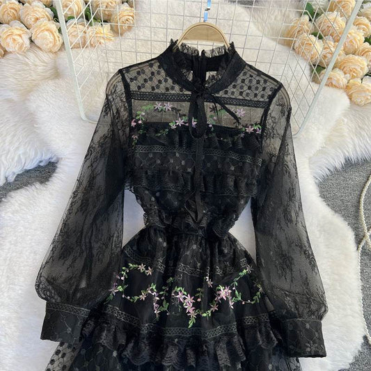 Elegant And Elegant Embroidered Lace Stitching Dress - Velora