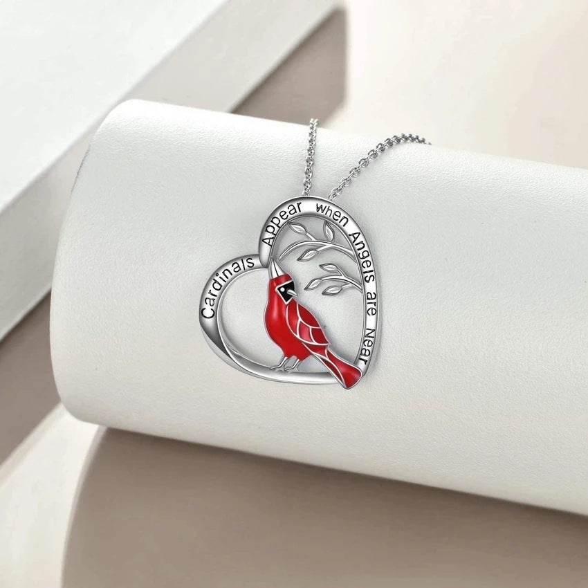 Creative Heart Shaped Cardinal Pendant Necklace, Exquisite Party Commemorative Accessory Gift Jewelry Anniversary Party Gifts, Valentine's Day Gift - Velora