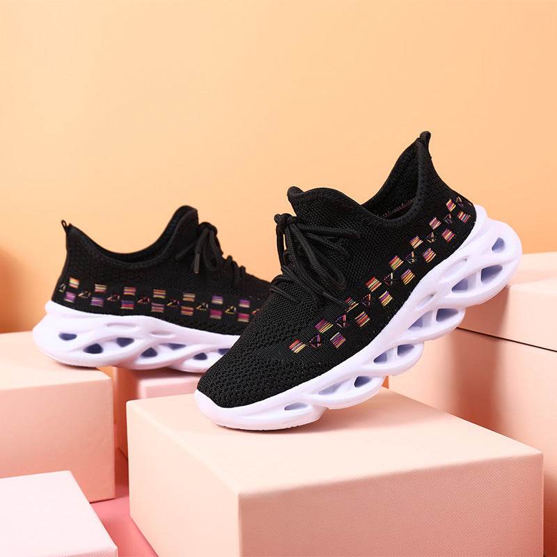 Girls' sports shoes with mesh - Velora