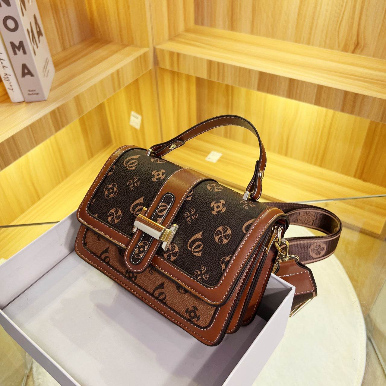 New High-grade flap shoulder crossbody bag for women - Velora