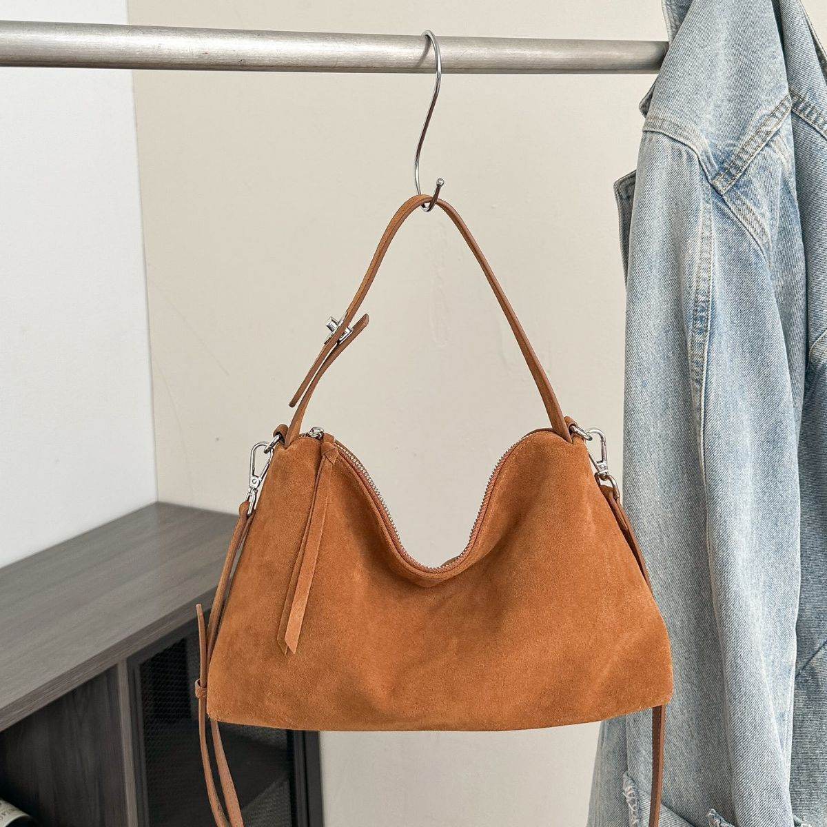 Korean Fashion Simple Large Capacity Crossbody Bag - Velora