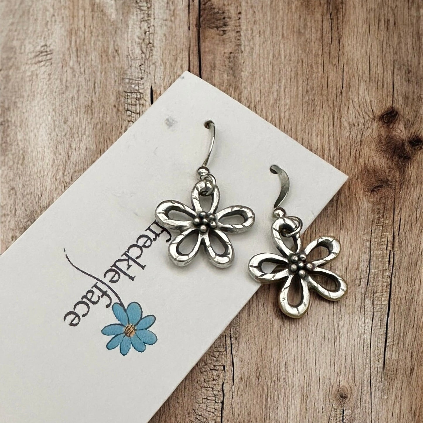 Flower Blossom Earrings - Velora