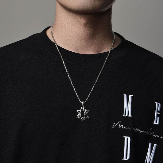 Retro Three-dimensional Rolling Grass Pattern Six-pointed Star Men's Necklace - Velora