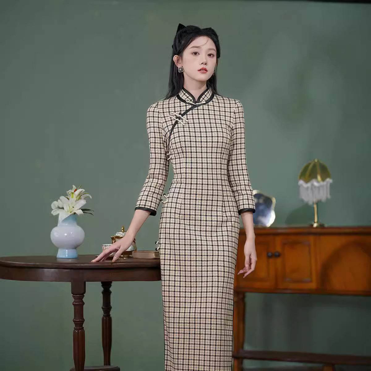 Cheongsam New Rabbit Woolen Improved Plaid Retro Cheongsam - Velora