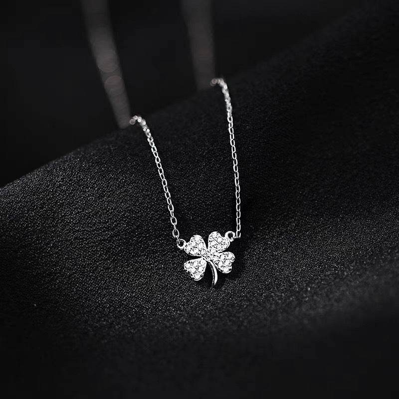 New Female Clavicle Chain, Light Luxury, Niche Sense Of Luxury - Velora