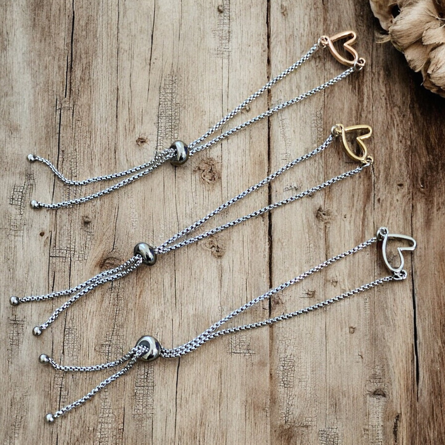 Adjustable Bracelet - Open Heart - Velora