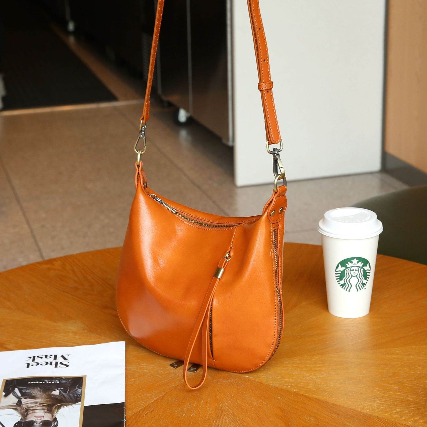 First Layer Cowhide Niche Shoulder Messenger Bag Simple - Velora