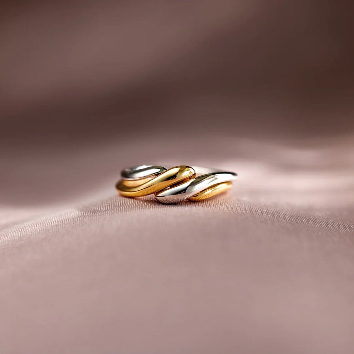 925 Sterling Silver Twisted Open Ring https://like2b-uy