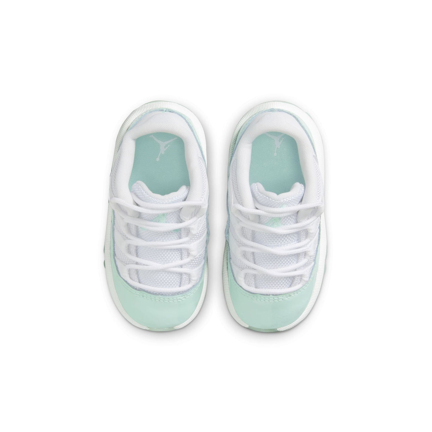 Y Jordan 11 Retro Low "Igloo" 645107-103 - Velora