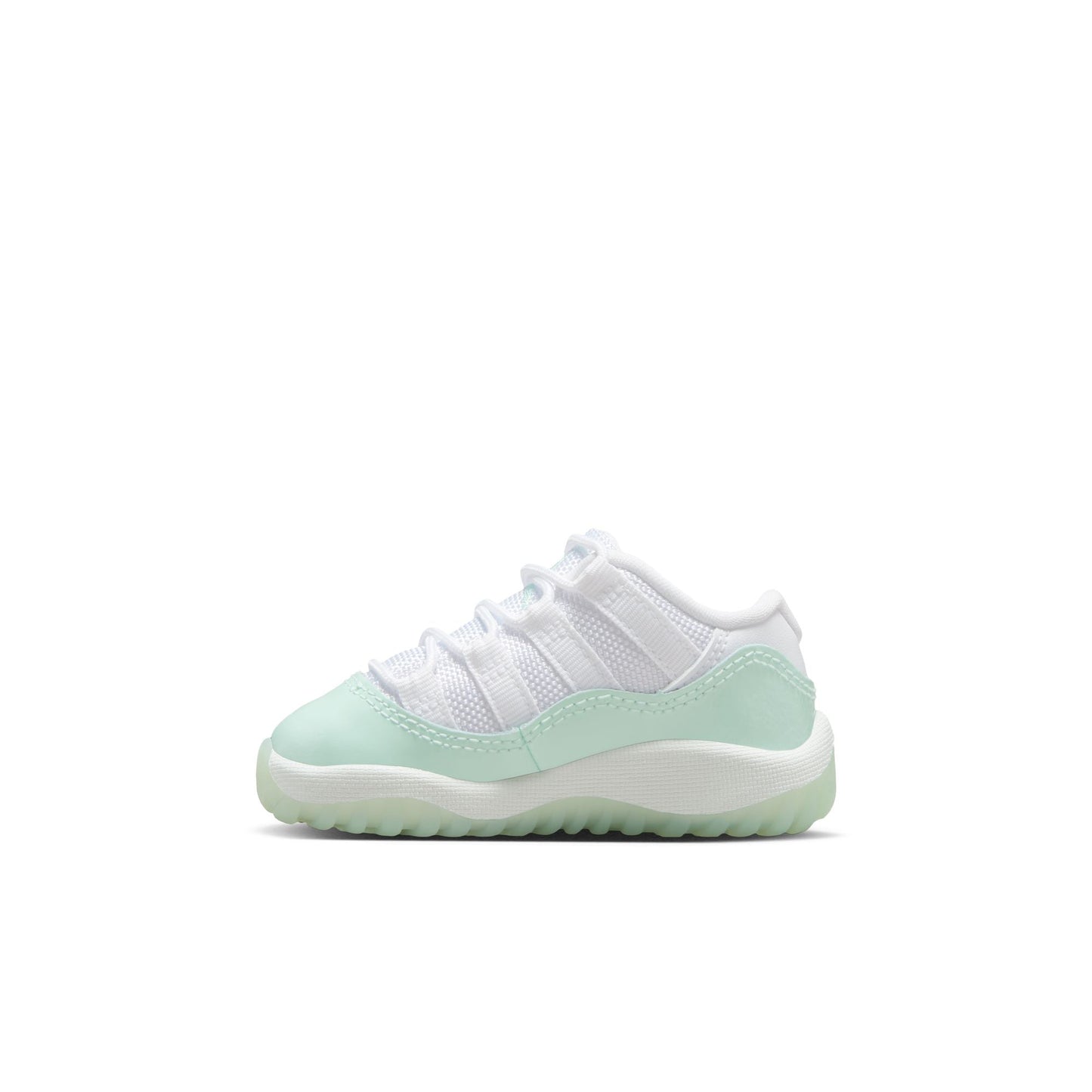 Y Jordan 11 Retro Low "Igloo" 645107-103 - Velora