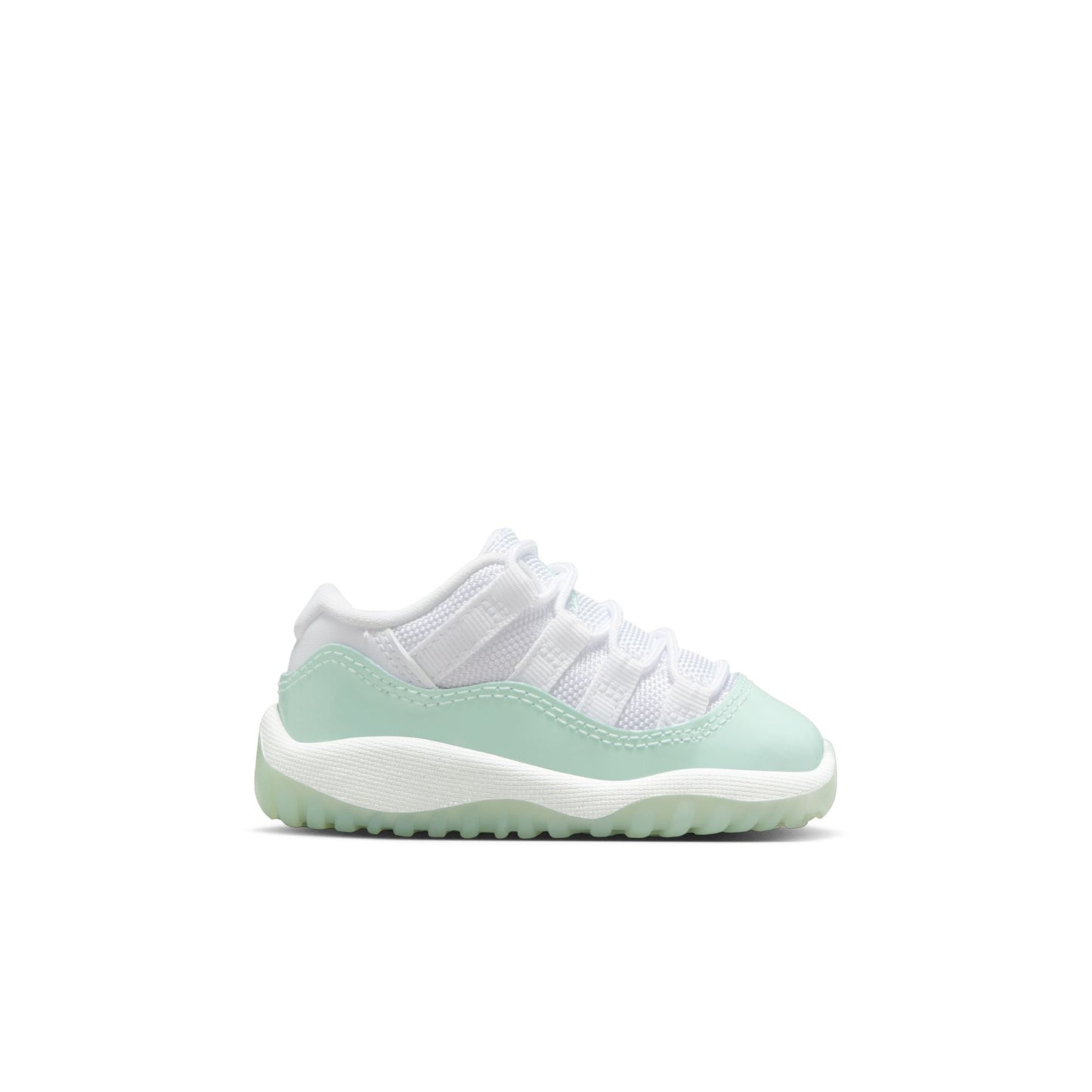 Y Jordan 11 Retro Low "Igloo" 645107-103 - Velora