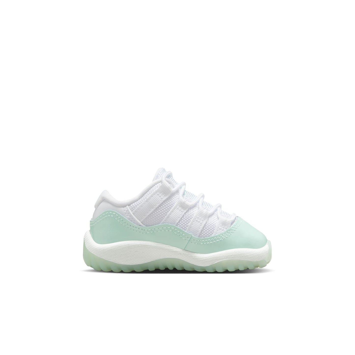 Y Jordan 11 Retro Low "Igloo" 645107-103 - Velora