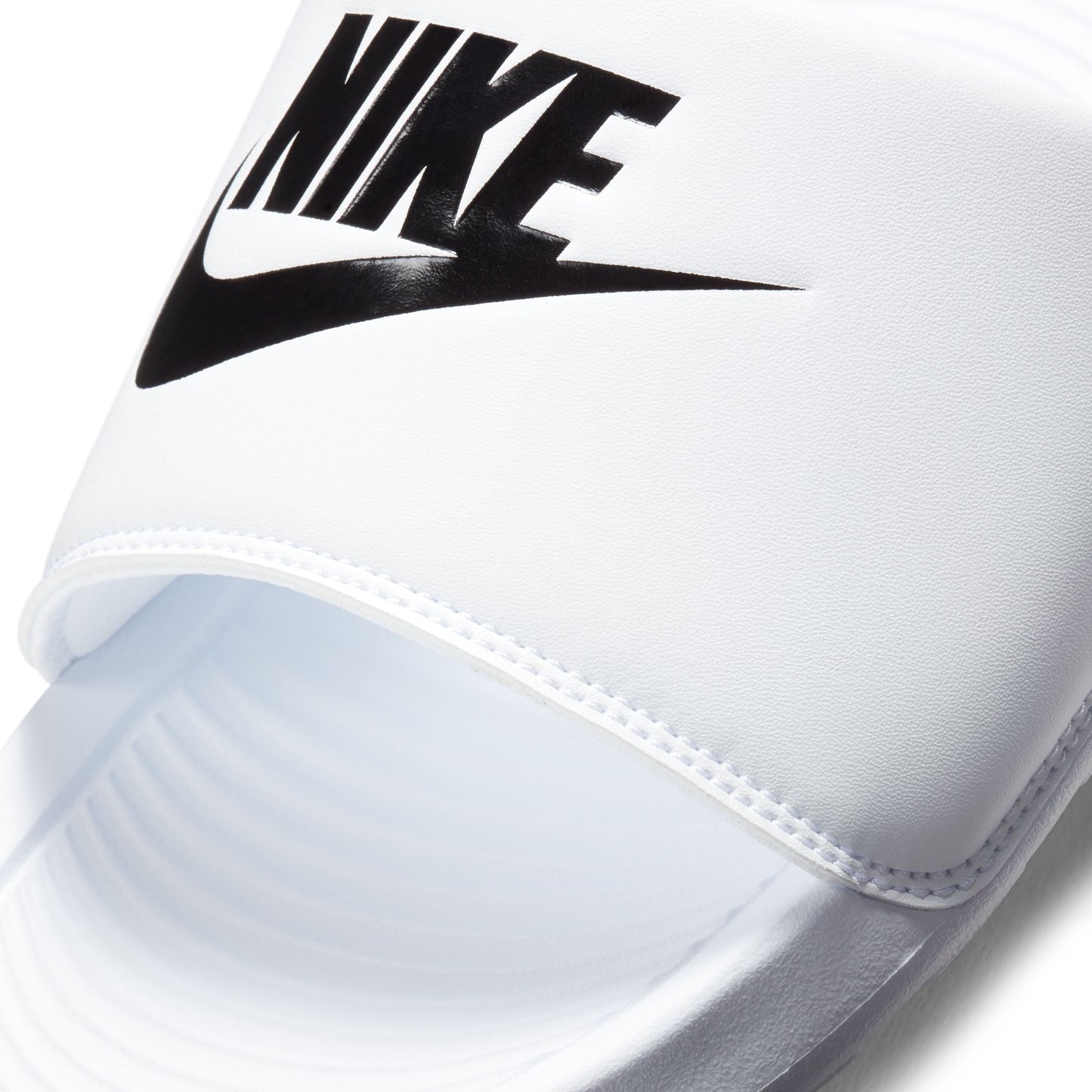 Nike Victori One CN9675-100 - Velora
