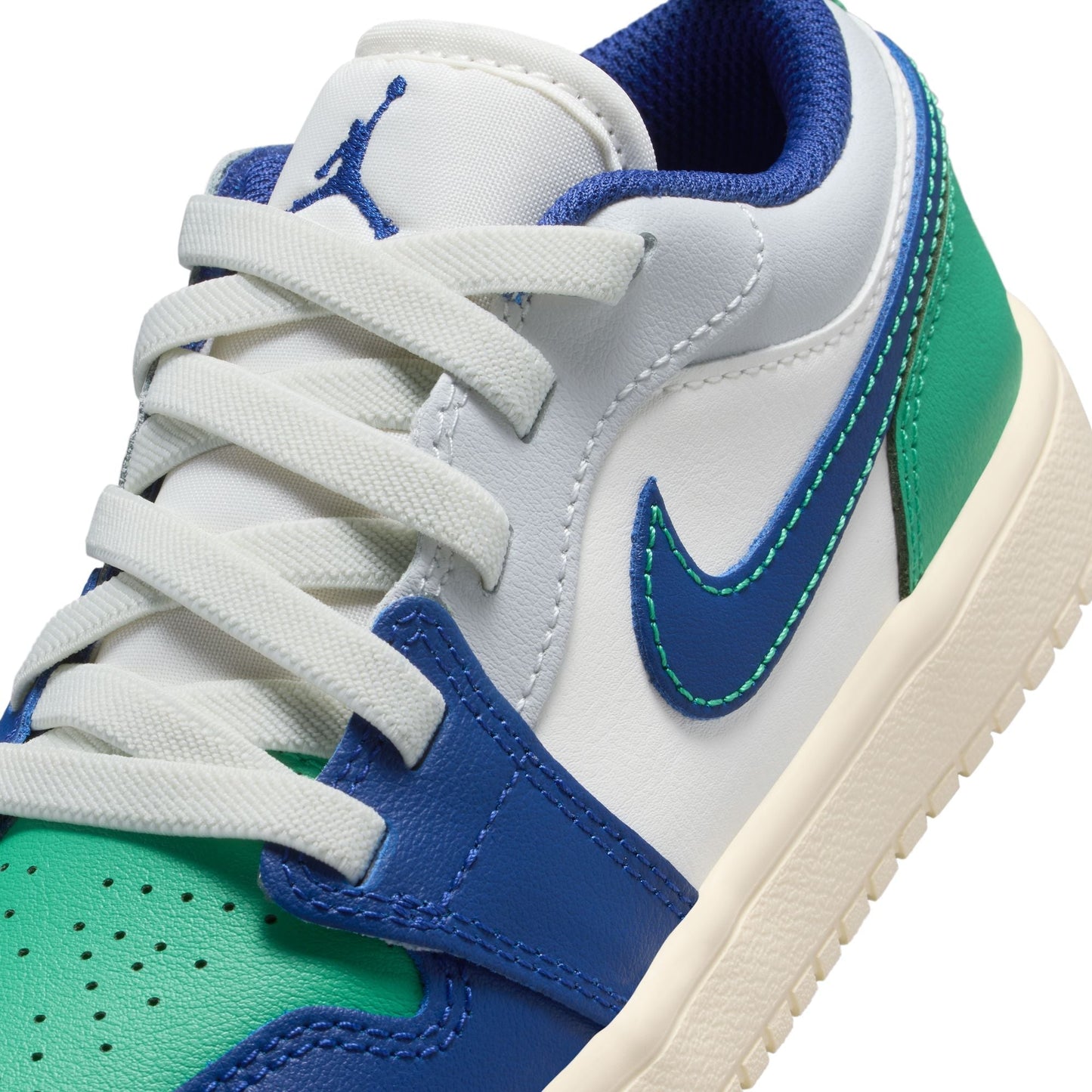 Y Jordan 1 Low Alt DR9748-147 - Velora