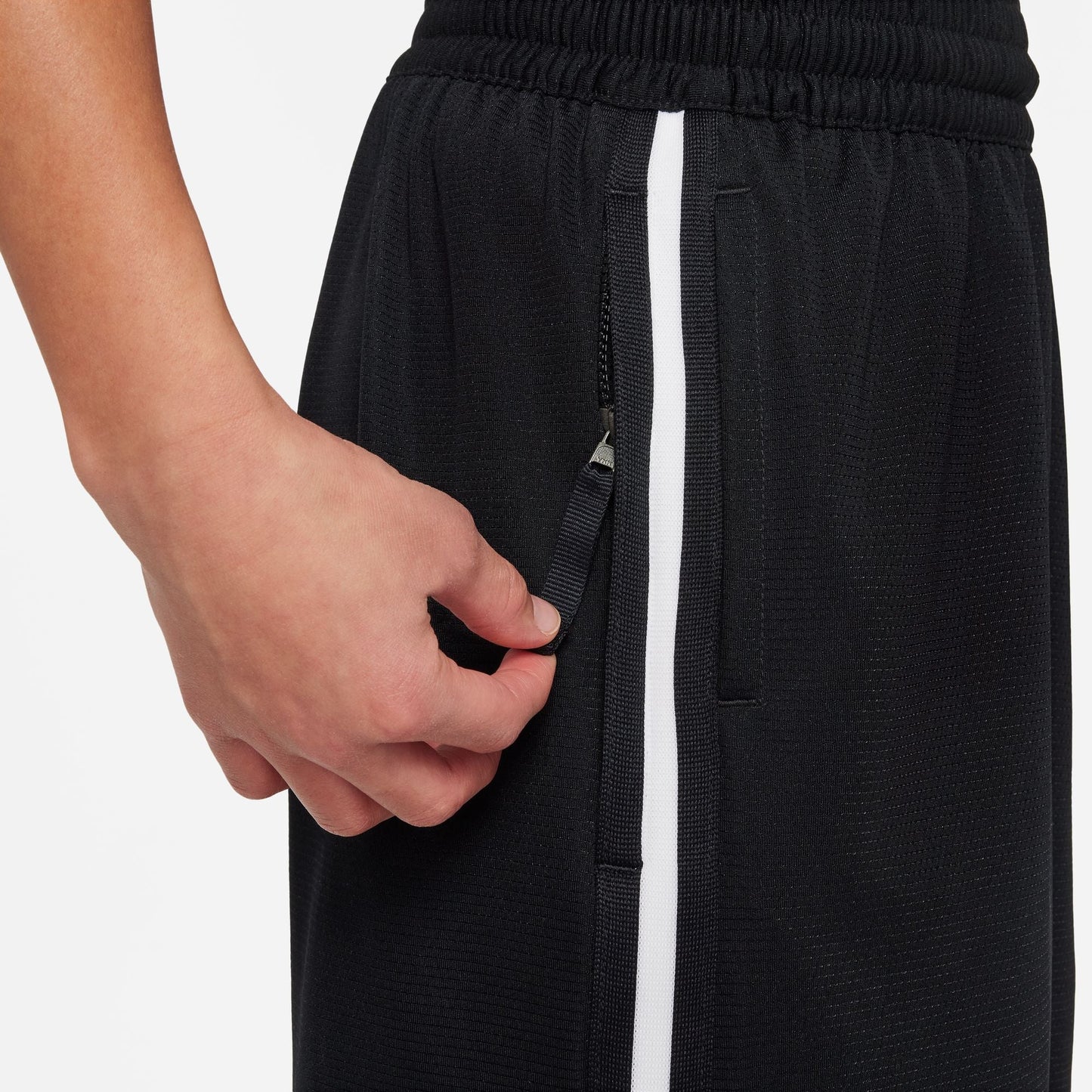 Y Nike Dri-FIT DNA FJ6802-010 - Velora
