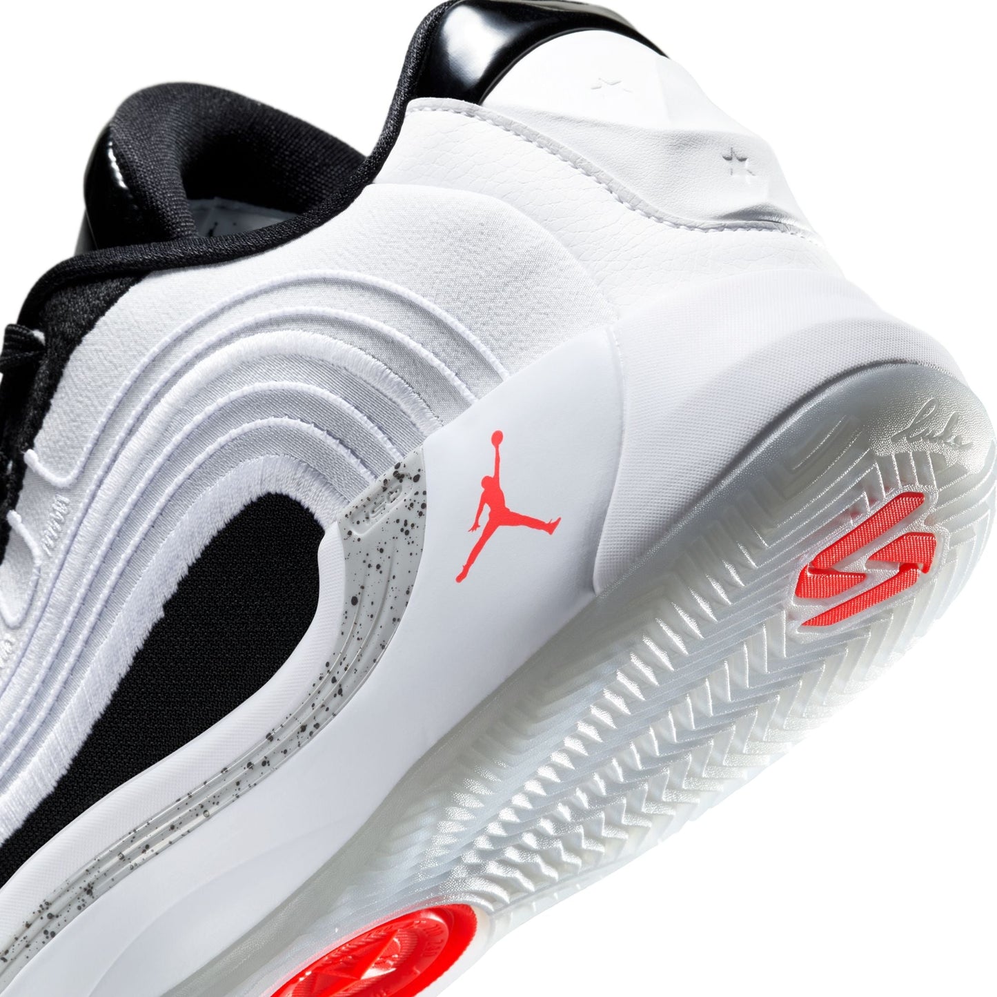 M Luka 4 "White Cement" HF0823-101 - Velora