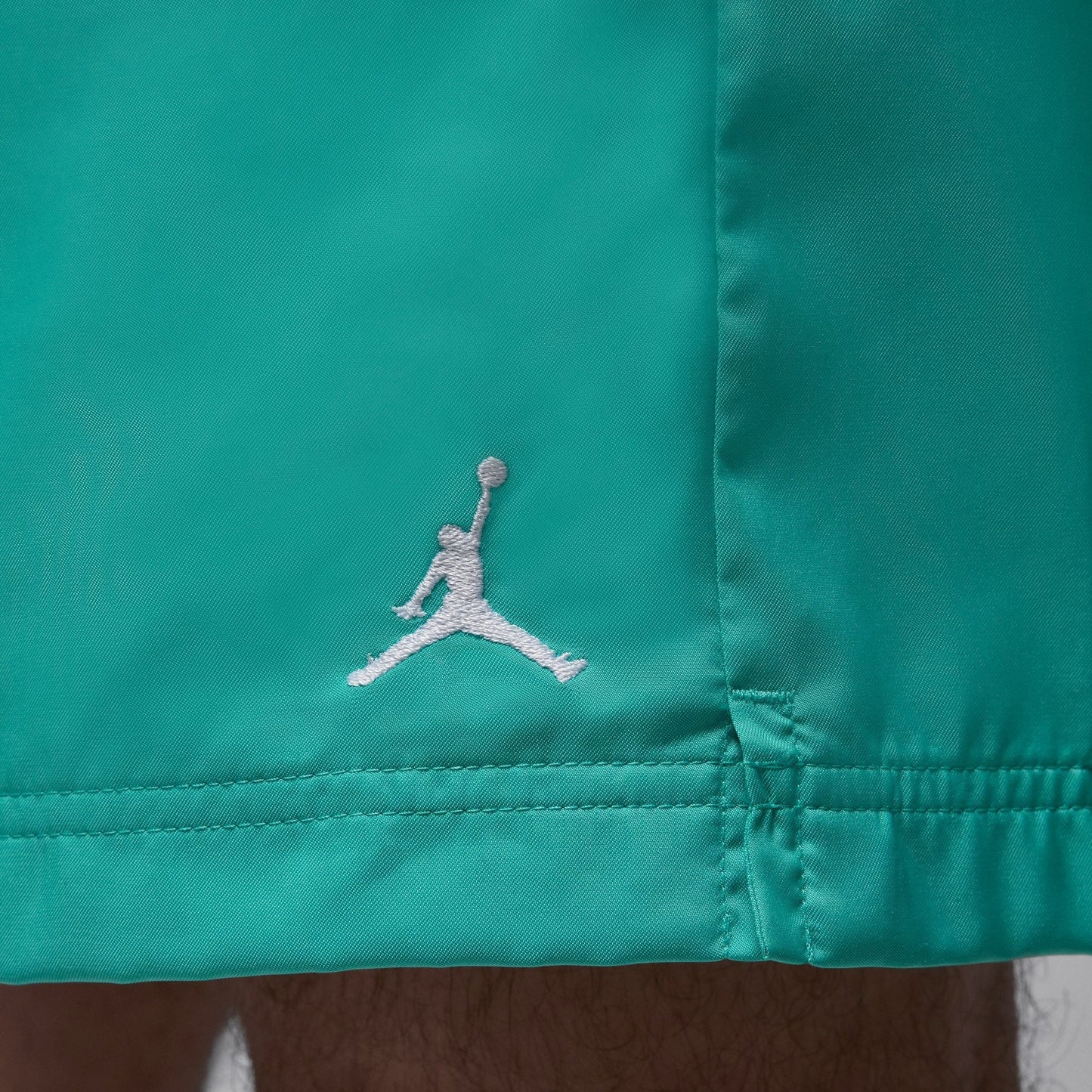 M Jordan Poolside HF9371-392 - Velora