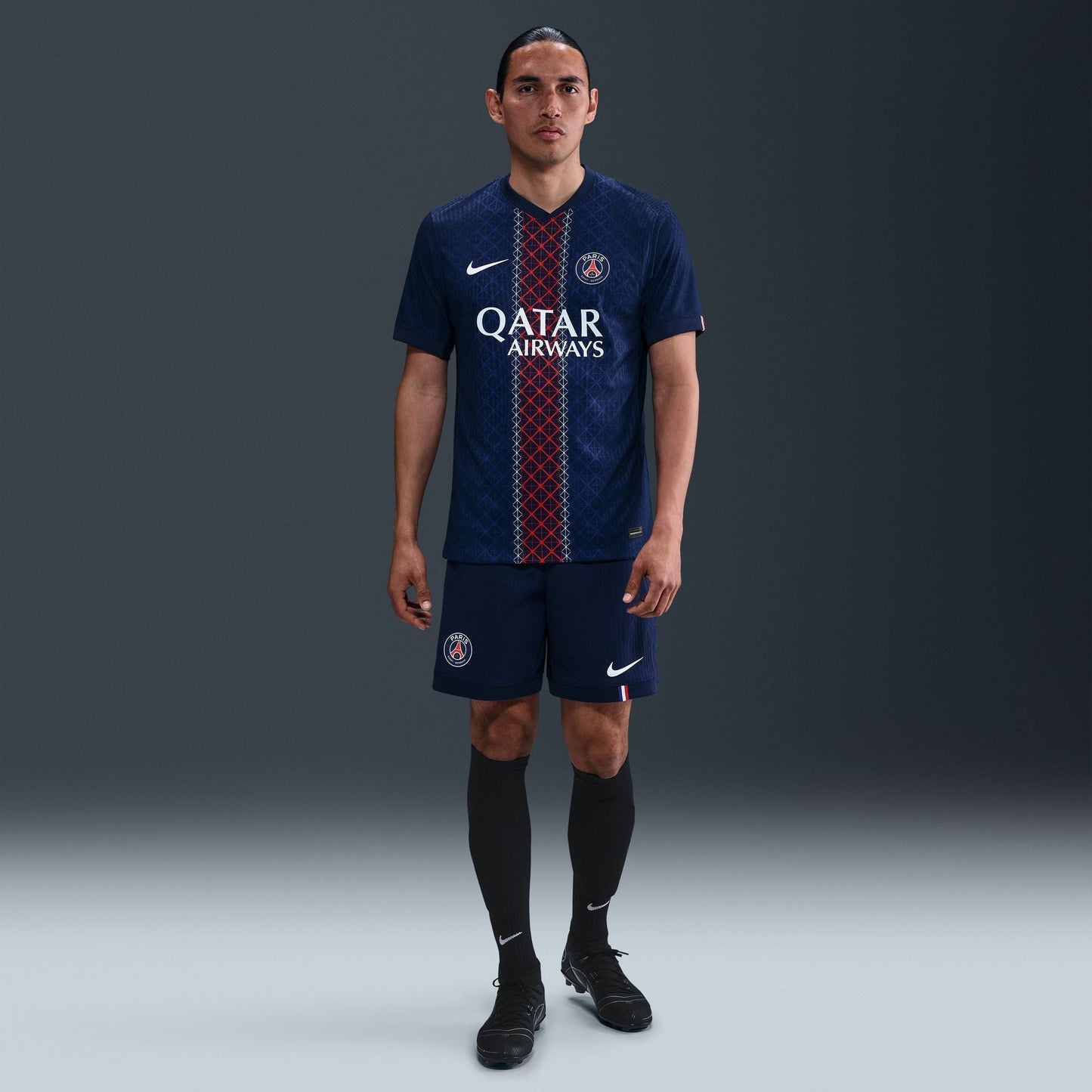 M Paris Saint-Germain 2025/26 Match Home HJ4547-411 - Velora