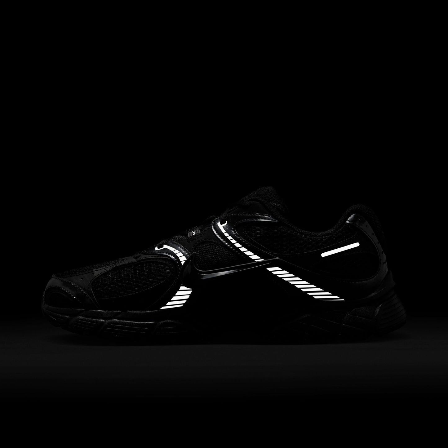 M Nike V5 RNR HJ5228-001 - Velora