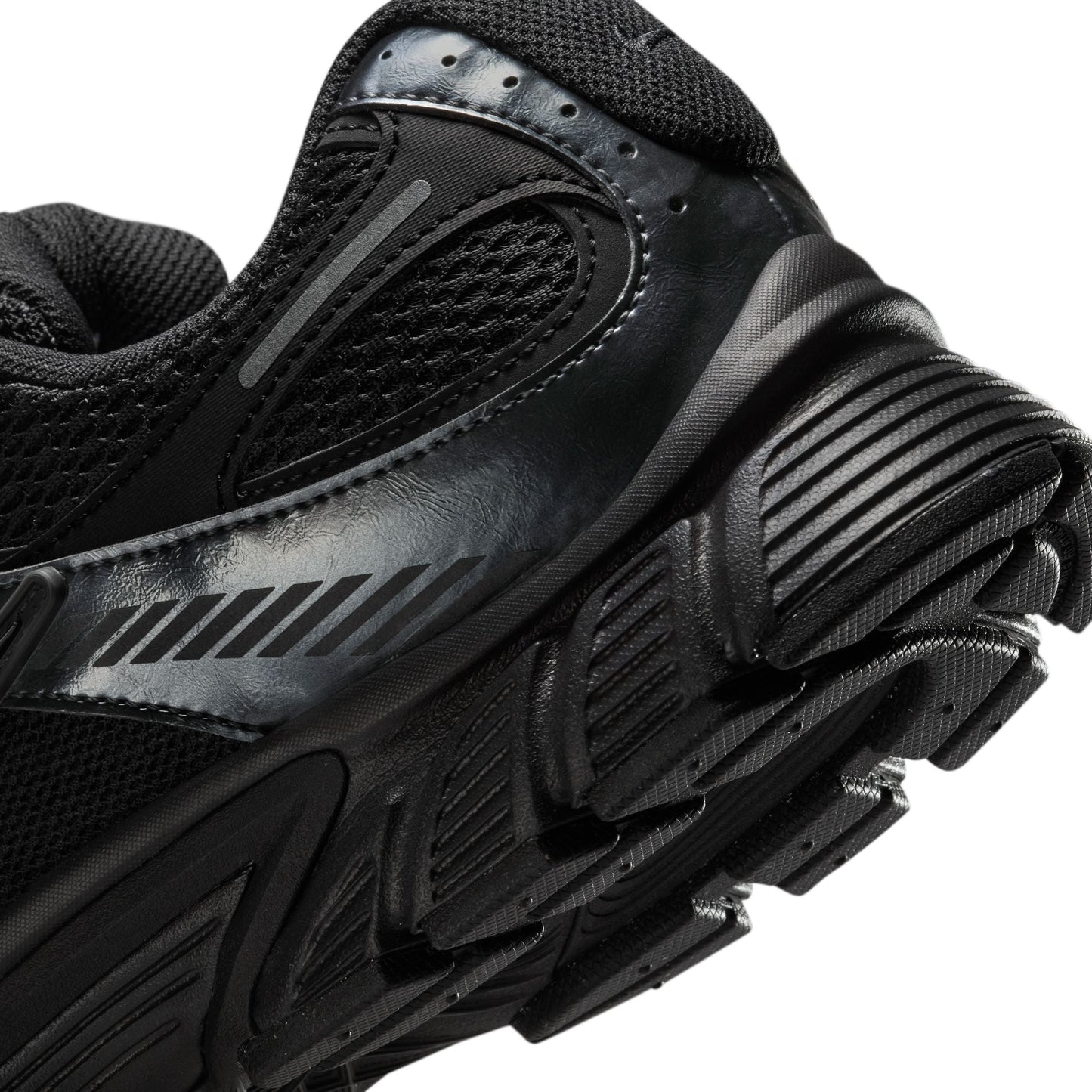 M Nike V5 RNR HJ5228-001 - Velora