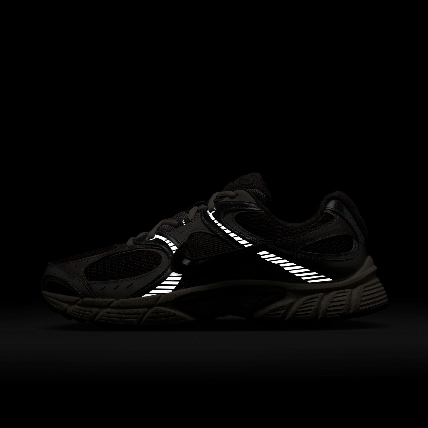 M Nike V5 RNR HJ5228-200 - Velora