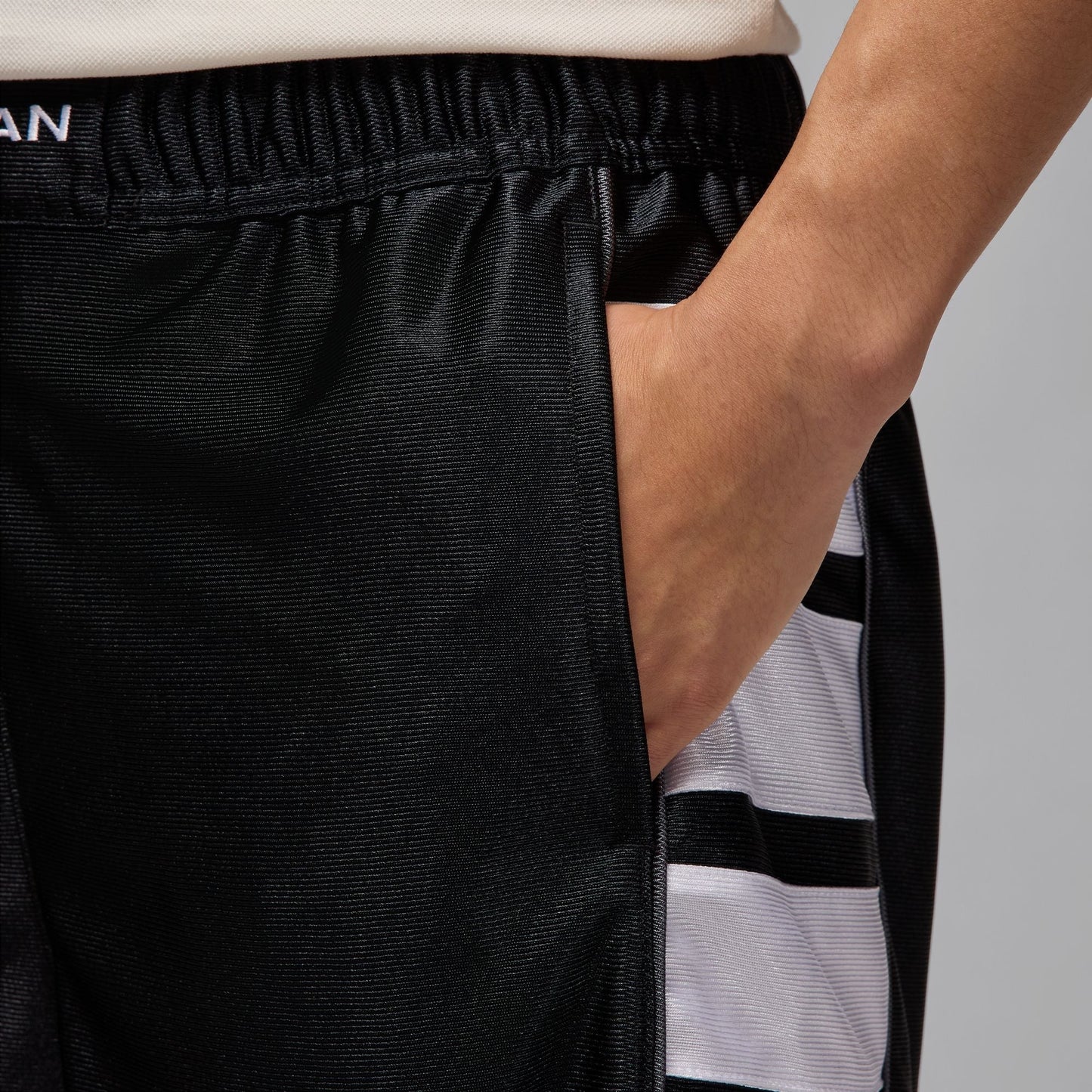 M Jordan Brooklyn Cat Scratch HV0560-013 - Velora