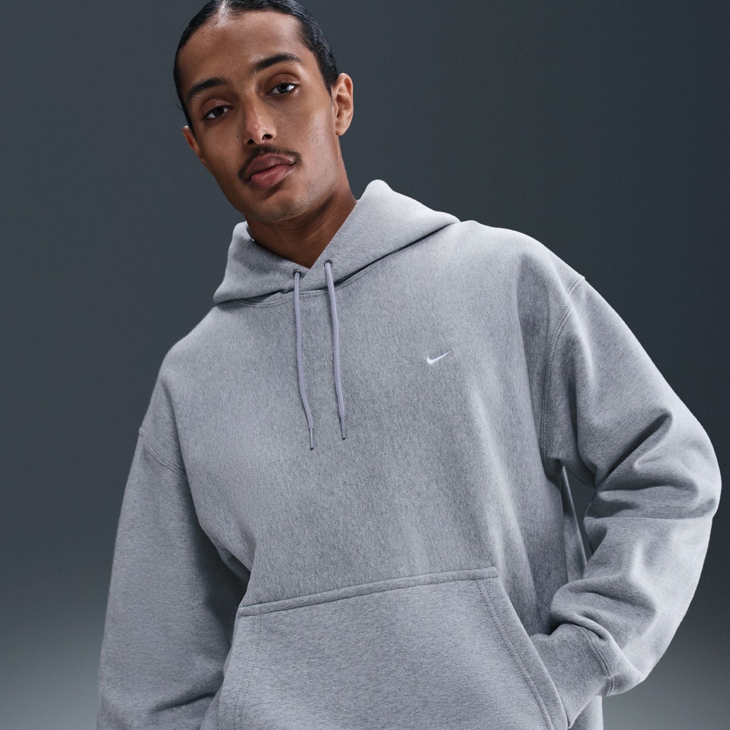 M Nike Solo Swoosh HV1082-063 - Velora