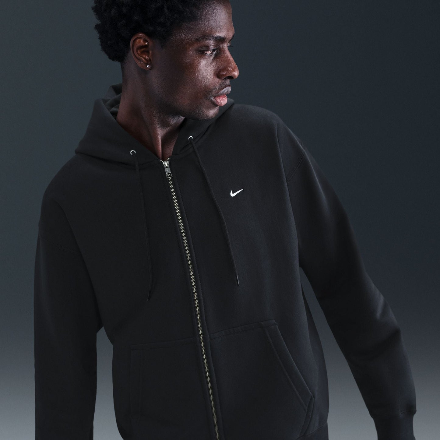 M Nike Solo Swoosh HV1084-010 - Velora
