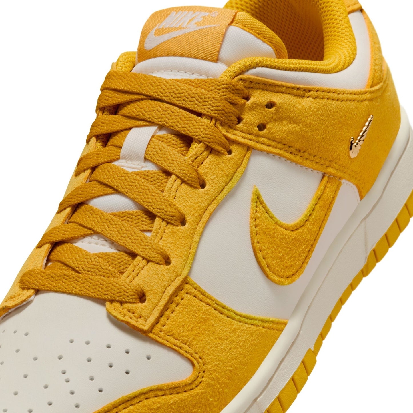 W Nike Dunk Low IB4417-101 - Velora