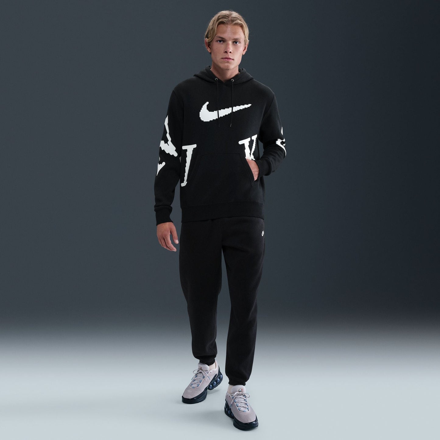 M Nike Sportswear Club IH4258-010 - Velora